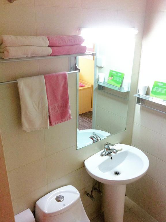 Shindom Inn Beijing Guangmingqiao Room photo
